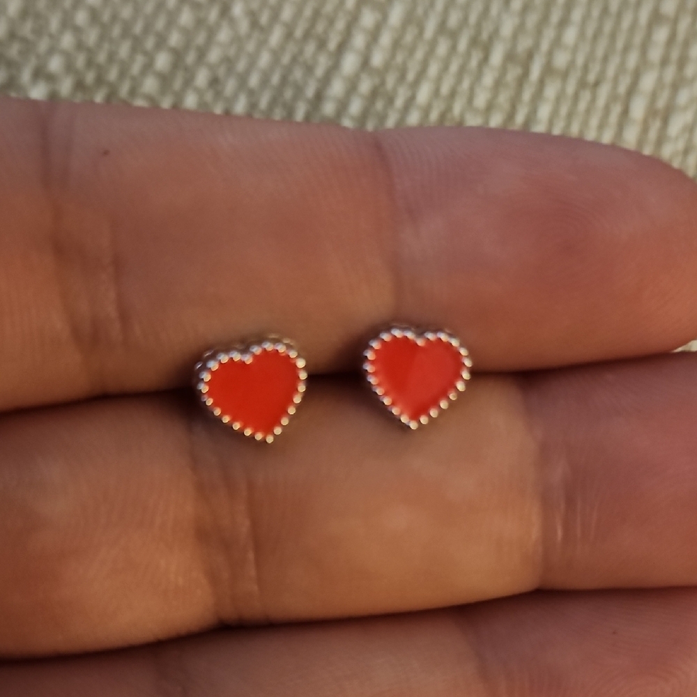 Heart-Shaped hot pink Earrings